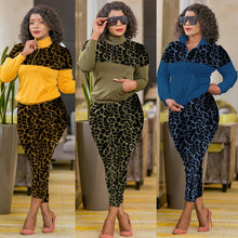 Load image into Gallery viewer, Women's leopard print stitching sports and leisure trousers two-piece suit
