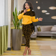 Load image into Gallery viewer, Women's leopard print stitching sports and leisure trousers two-piece suit