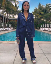 Load image into Gallery viewer, Imitation silk long-sleeved ice silk cardigan suit(AY1384)