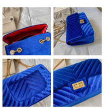 Load image into Gallery viewer, Gold velvet chain shoulder bag(AB2046)