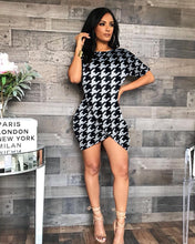 Load image into Gallery viewer, New round neck irregular Pleated Dress AY1866