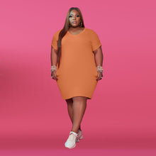 Load image into Gallery viewer, Plus size round neck solid color dress AY1044