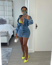 Load image into Gallery viewer, Fashion stretch slim mid-length denim jacket(AY1427)