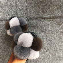 Load image into Gallery viewer, Hot selling fur ball slippers