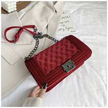 Load image into Gallery viewer, Velvet rhombus chain crossbody bag(AB2044)