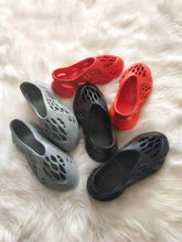 Load image into Gallery viewer, EVA trend hole shoes(No brand)HPSD126