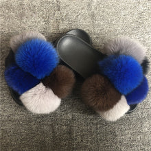 Load image into Gallery viewer, Hot selling fur ball slippers