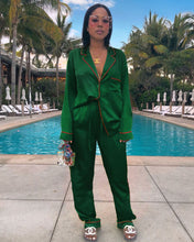 Load image into Gallery viewer, Imitation silk long-sleeved ice silk cardigan suit(AY1384)