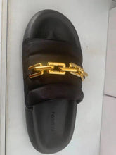 Load image into Gallery viewer, Hot metal chain bread slippers