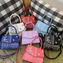 Load image into Gallery viewer, Cashew flower simple messenger bag AB2017