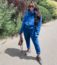 Load image into Gallery viewer, Casual solid color hooded sports suit(AY1383)
