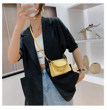Load image into Gallery viewer, Trendy one-shoulder half-circle saddle bag AB2024
