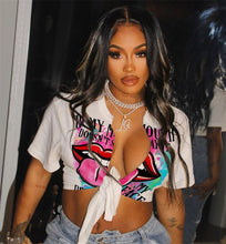 Load image into Gallery viewer, Letter graffiti lip print cardigan T-shirt AY2000