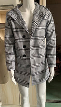 Load image into Gallery viewer, Hot selling men's plaid woolen coat(A11309)