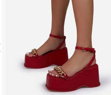 Load image into Gallery viewer, Hot selling platform buckle sandals
