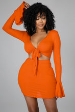 Load image into Gallery viewer, Fashion solid color flared sleeve two-piece suit(AY1242)