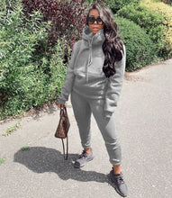 Load image into Gallery viewer, Casual solid color hooded sports suit（AY1383）
