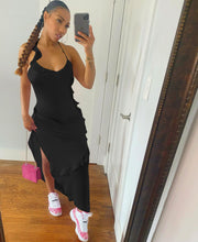 Load image into Gallery viewer, Solid color ruffled pleated dress
